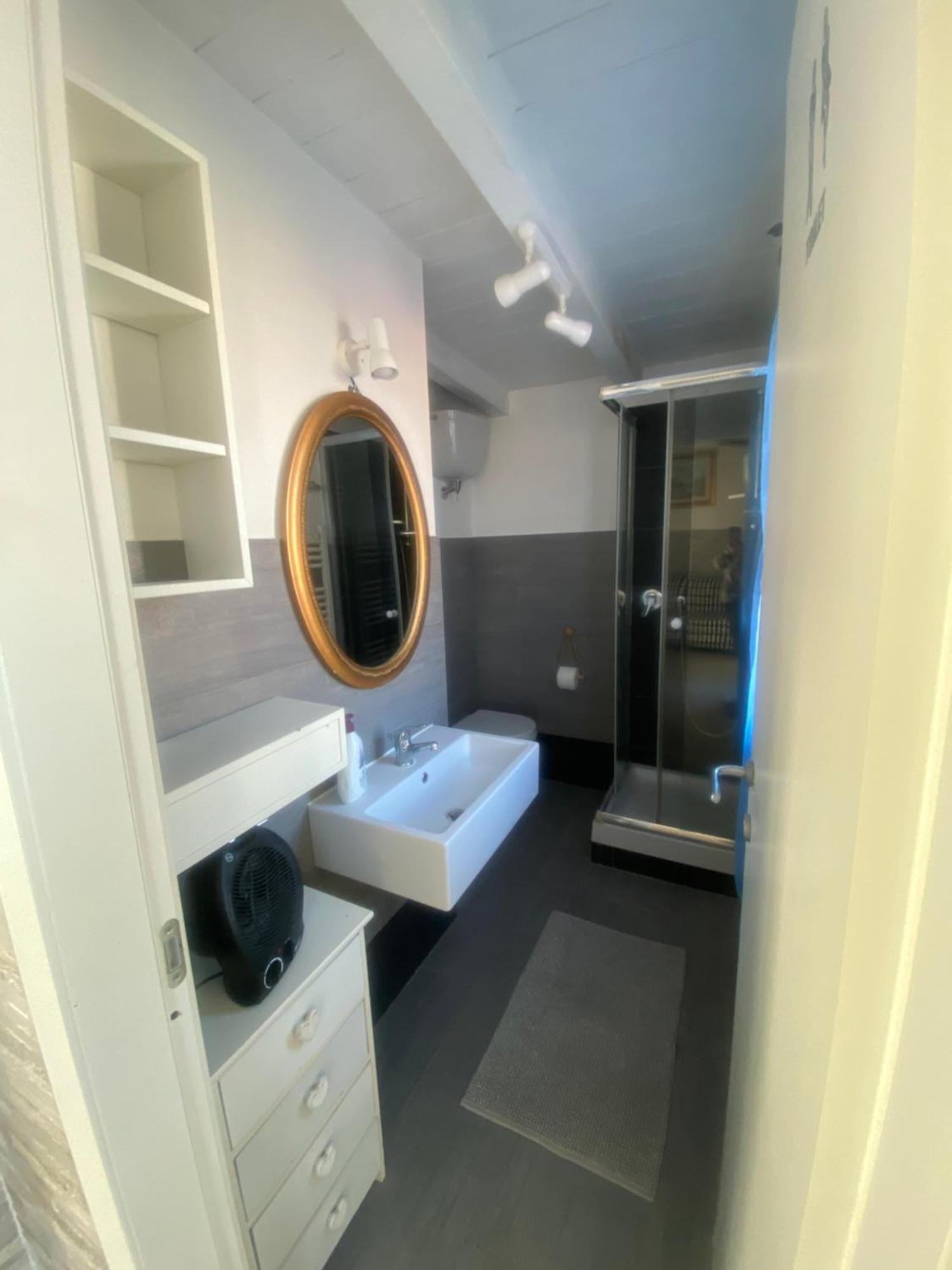 La Casa Di Leila Apartment Passoscuro Bagian luar foto